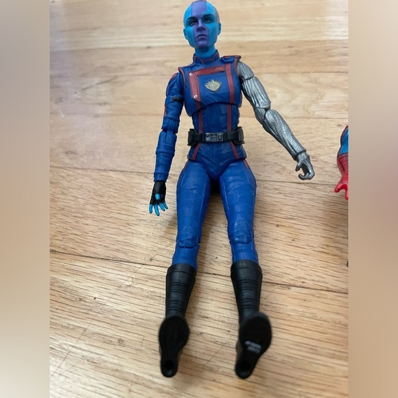 Marvell comics figurines vintage Spider Man, marvel legends venom & Bucky - Picture 5 of 7